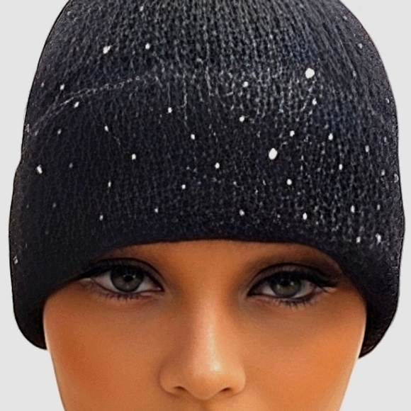 ARVORES Black Ribbed Beanie with Sparkly Gems & Faux Fur Pompom NWT - Picture 3 of 10